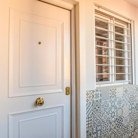 Apartamento En La Plaza De Lavapies Para 4 Personas Madri Exterior foto