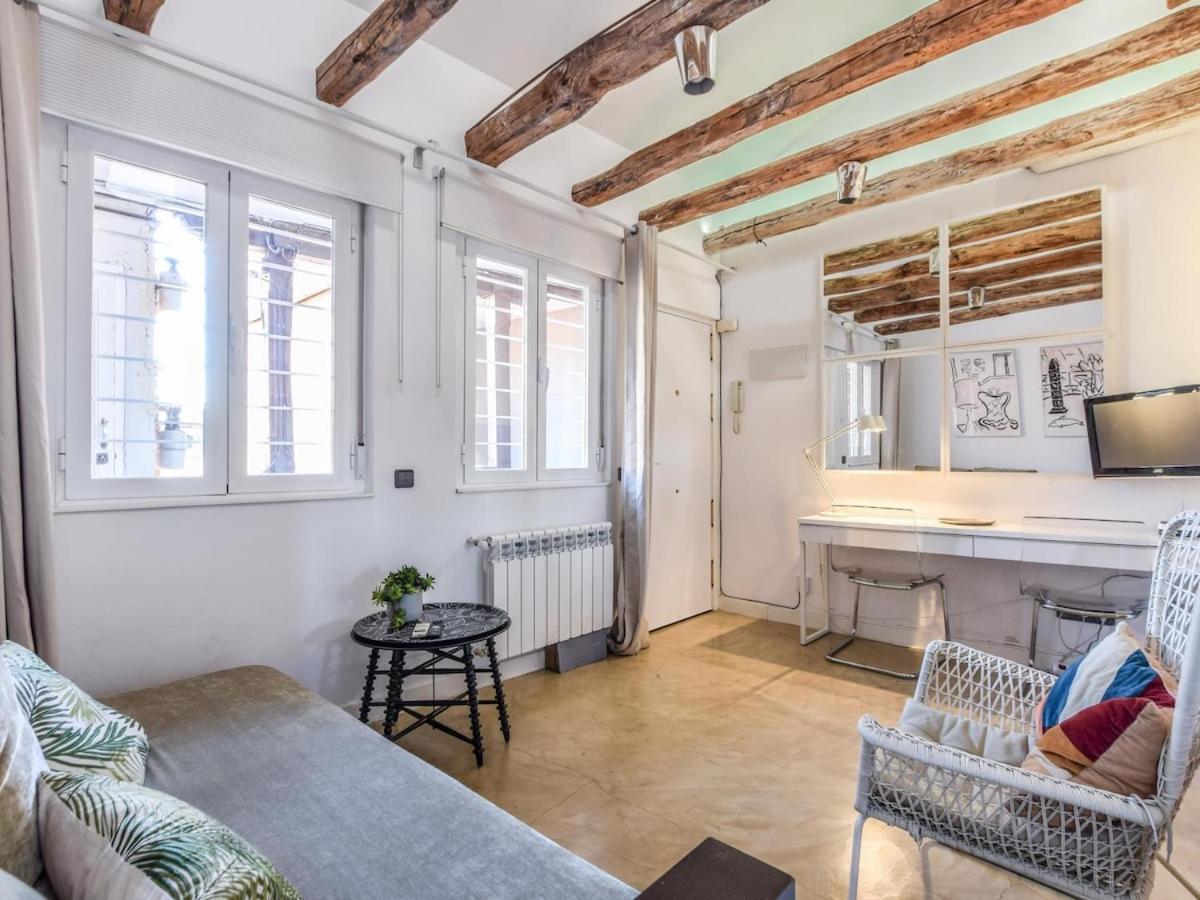 Apartamento En La Plaza De Lavapies Para 4 Personas Madri Exterior foto