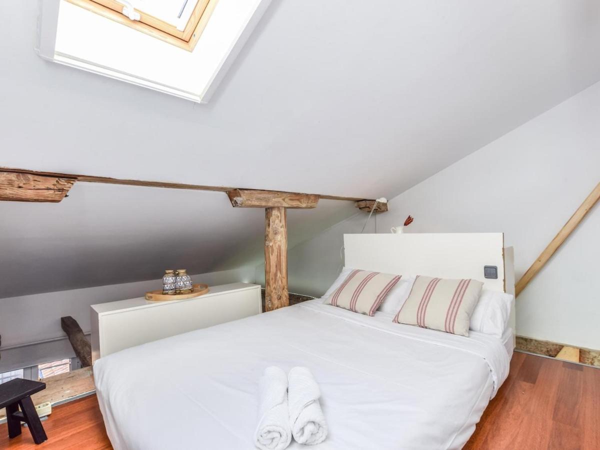 Apartamento En La Plaza De Lavapies Para 4 Personas Madri Exterior foto