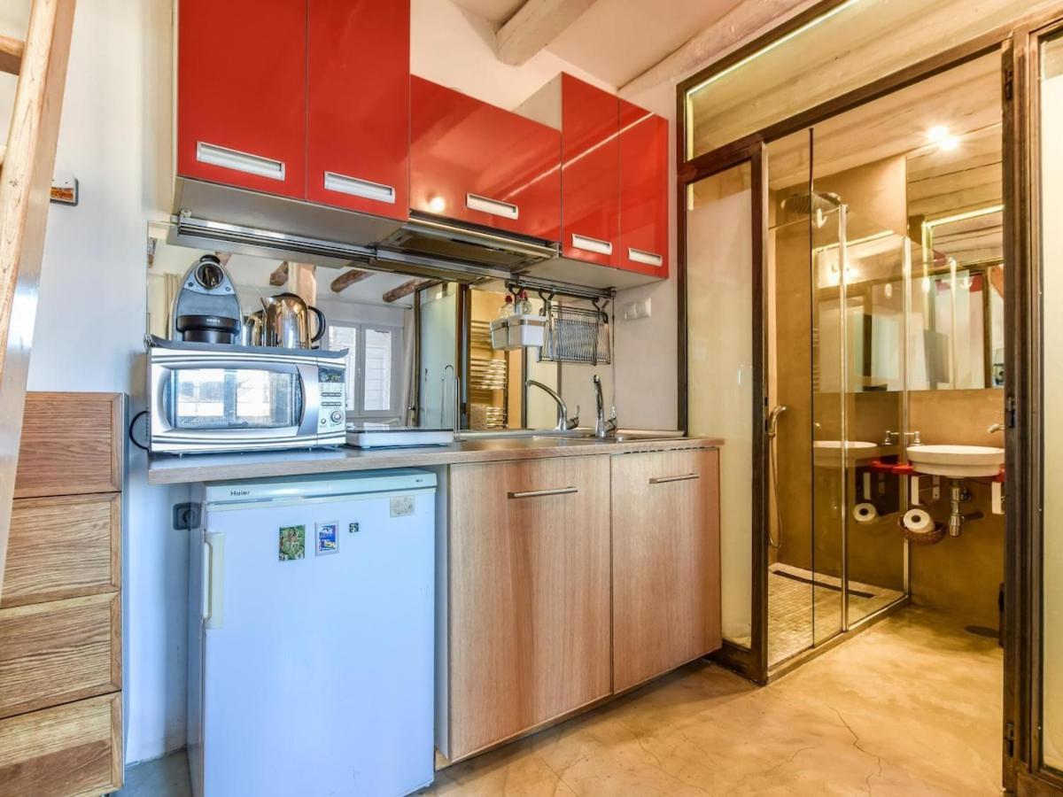 Apartamento En La Plaza De Lavapies Para 4 Personas Madri Exterior foto