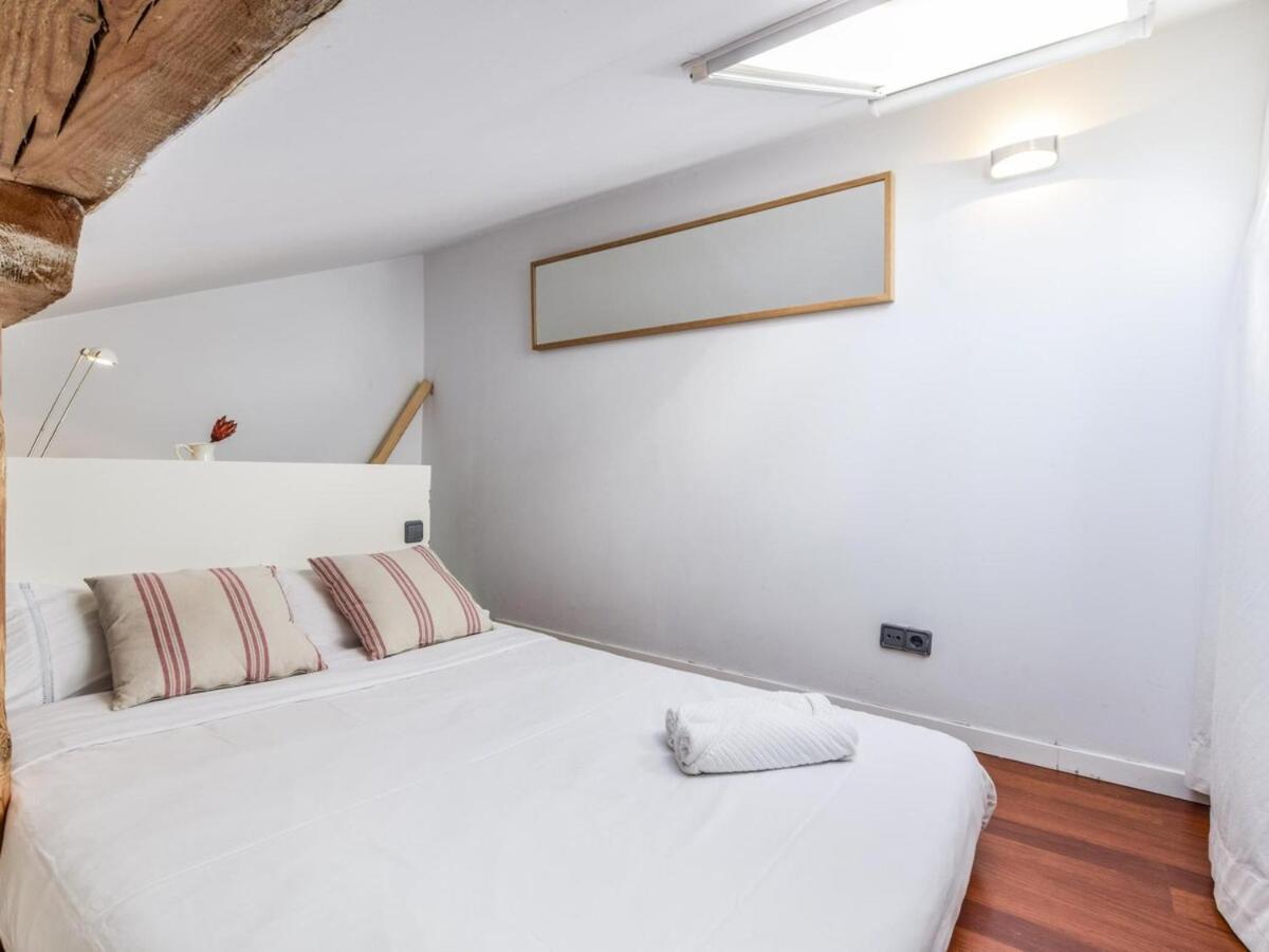 Apartamento En La Plaza De Lavapies Para 4 Personas Madri Exterior foto